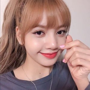 Meet your Posher, Valancya